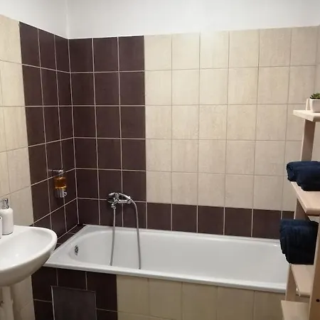 U Stříbrných 4*