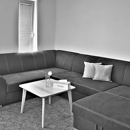 U Stribrnych Aparthotel 4*