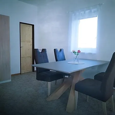 U Stribrnych Aparthotel Hradec Kralove