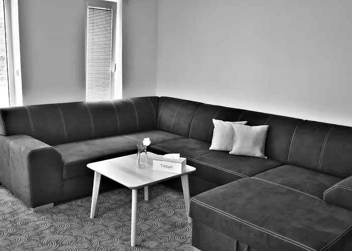 U Stribrnych Apartmanhotel 4*